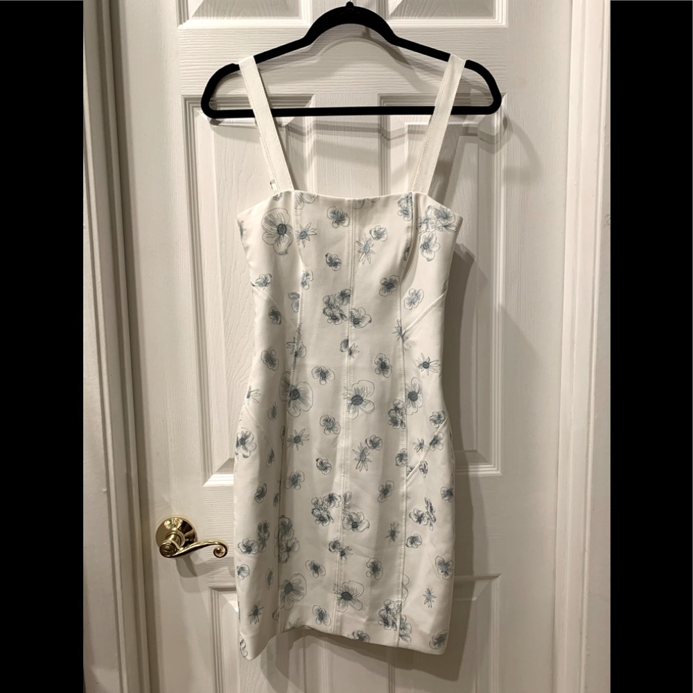5 a 7 CLINs a sept Summer Dress, Size 0